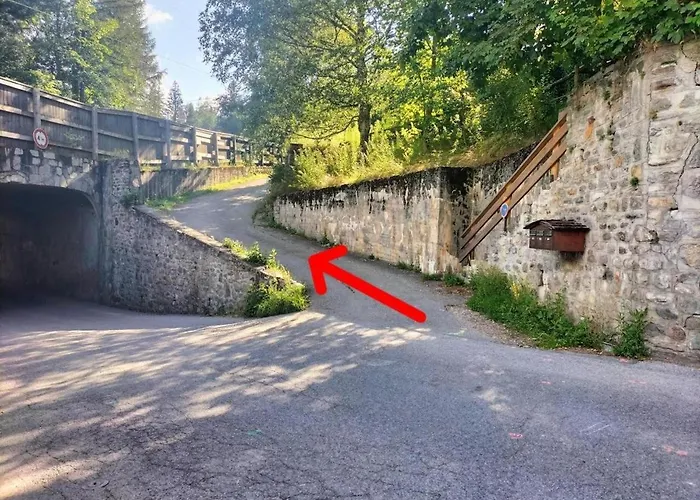 Three Bedroom Lemon Pit