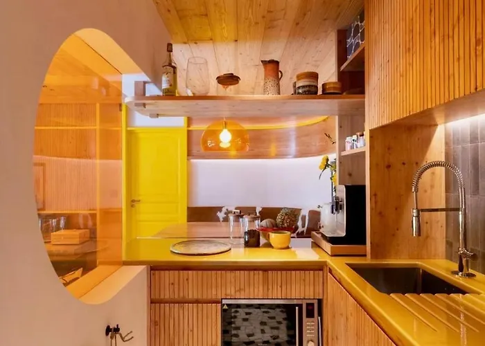 Three Bedroom Lemon Pit Chalet